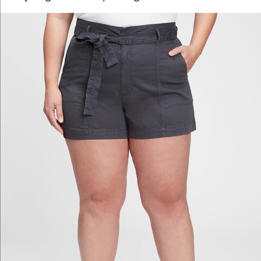 Gap sky high rise paperbag shorts in equinox blue size 16